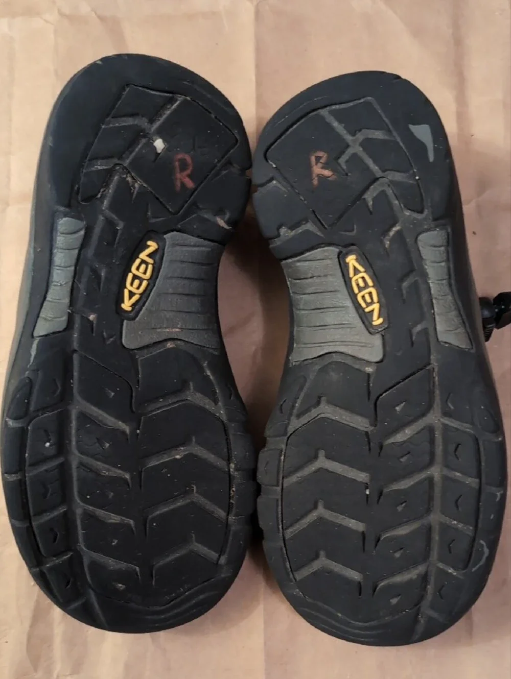 Keen Kids Dual-Pair Sandal Sneakers in Teal and Multicolor